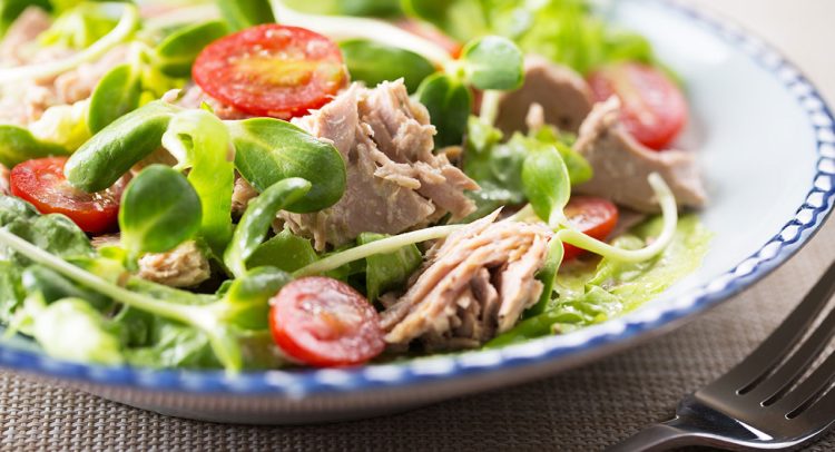 Avocado And Tuna Salad