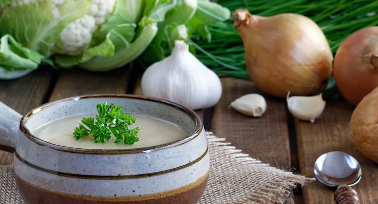 Dairy Free Creamy Cauliflower Soup