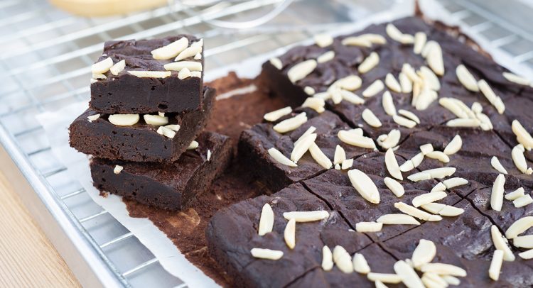 No Bake Almond Brownies